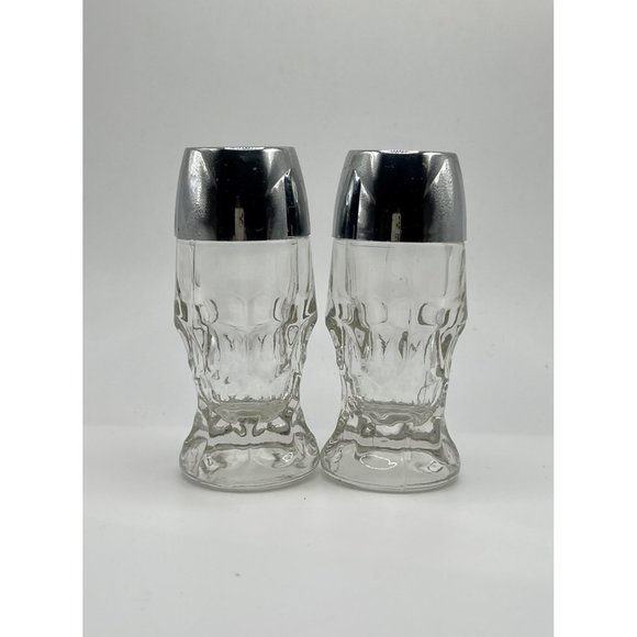 Vintage Anchor Hocking Georgian Clear Glass Salt and Pepper Shakers - Picture 1 of 3